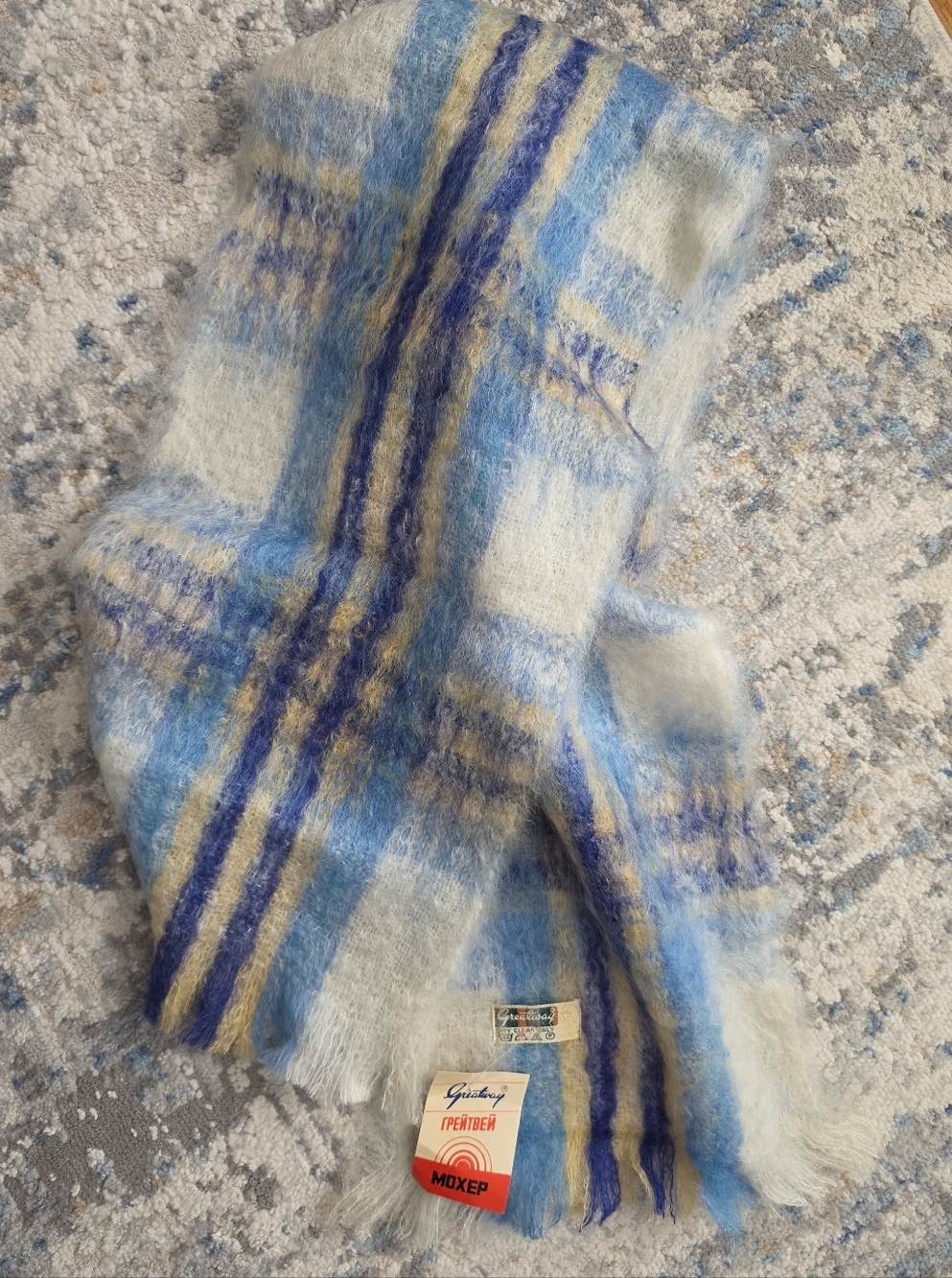 Vintage 1980s Greatway 100% Mohair Scarf